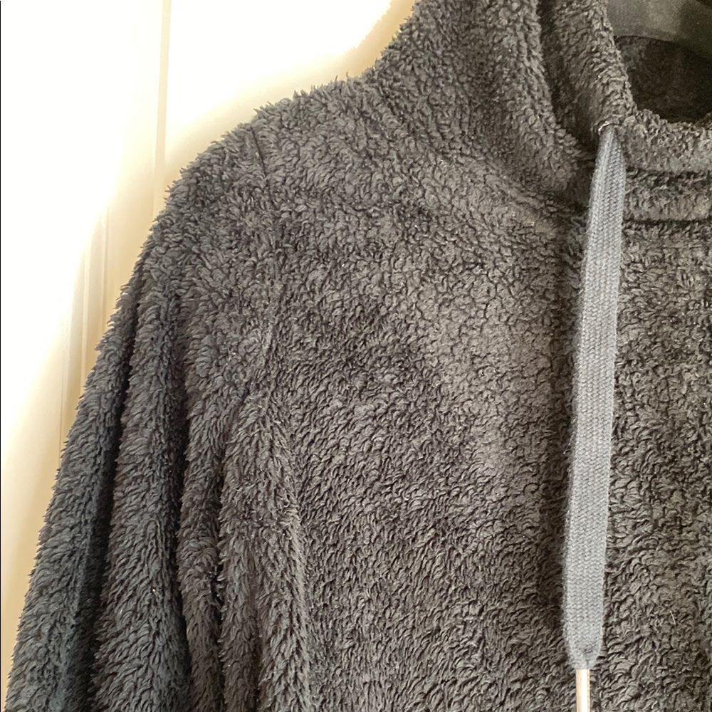 Women’s Hollister Black Textured Pullover size M - Picture 11 of 16